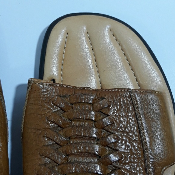 JOHNSTON AND MURPHY leather loafers as 12M - Picture 8 of 9